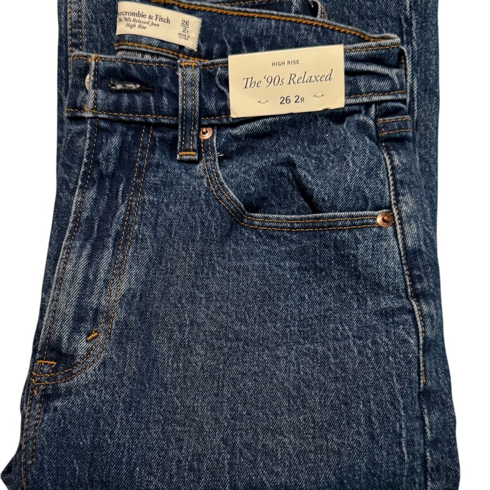 Abercrombie & Fitch Women’s Dark Blue Relaxed Jeans